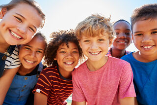 Image for Familien mit Kind/ern gesucht!
